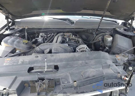 2013 Chevrolet Suburban Ltz z USA, uszkodzony, nr VIN 1GNSKKE73DR101529